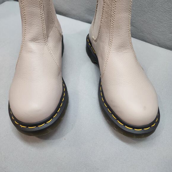 Dr. Martens Women's 2976 Virginia Leather Chelsea Boots Size 8 Ash Taupe - Picture 2 of 8